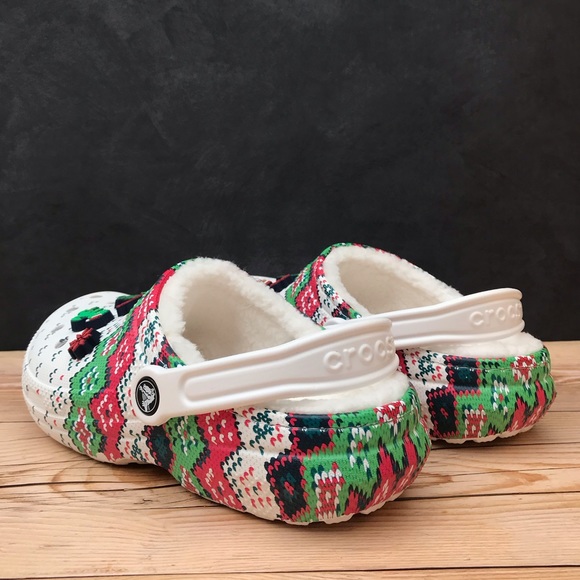 Crocs Classic Lined Holiday Charm Clog - Picture 9 of 16